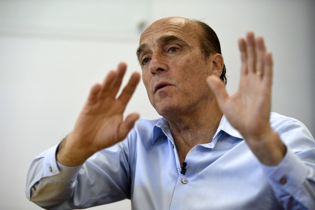 Uruguay: el candidato presidencial favorito culpa al neoliberalismo pero exime a Maduro