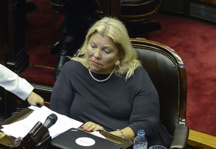 En Cambiemos dudan si expulsar igual a De Vido