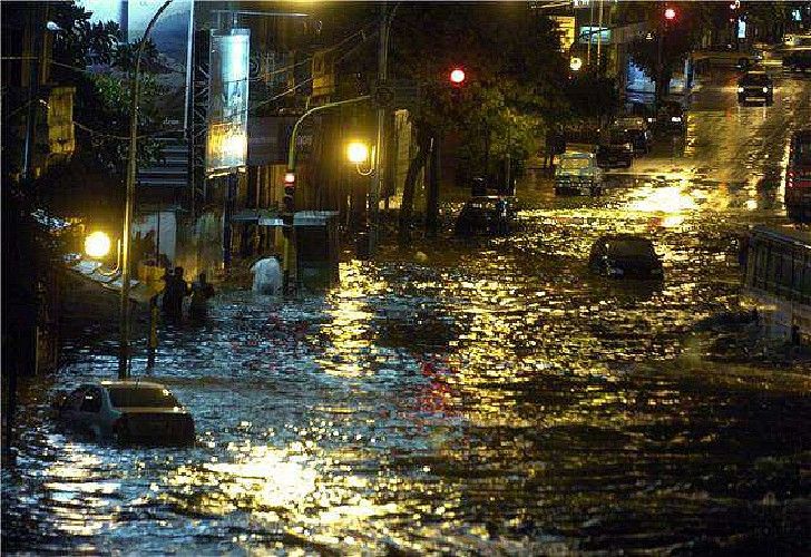 La ciudad está colapsada por la tormenta: no hay subtes ni trenes