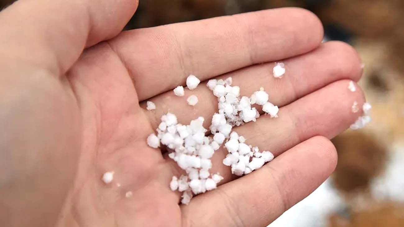 Qué es el graupel: puede caer en el AMBA y suele confundirse con nieve
