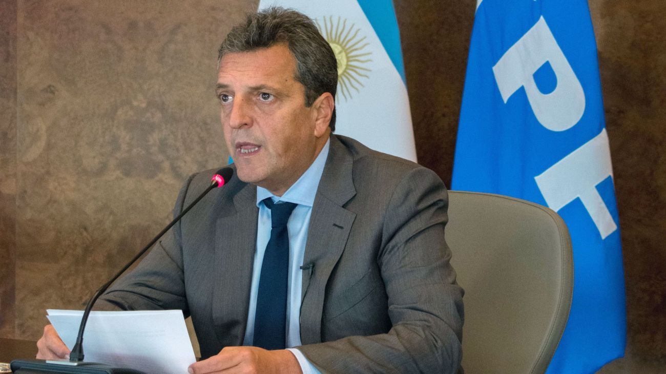 Para esquivar el ajuste, el Gobierno recurre al canje de bonos con aval de la UBA