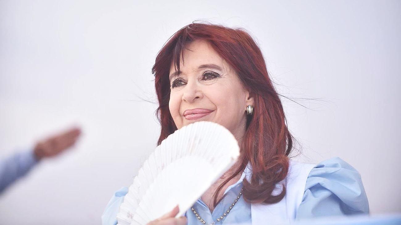 De la cumbre del poder a la periferia de la política legislativa: el nuevo movimiento de Cristina Kirchner