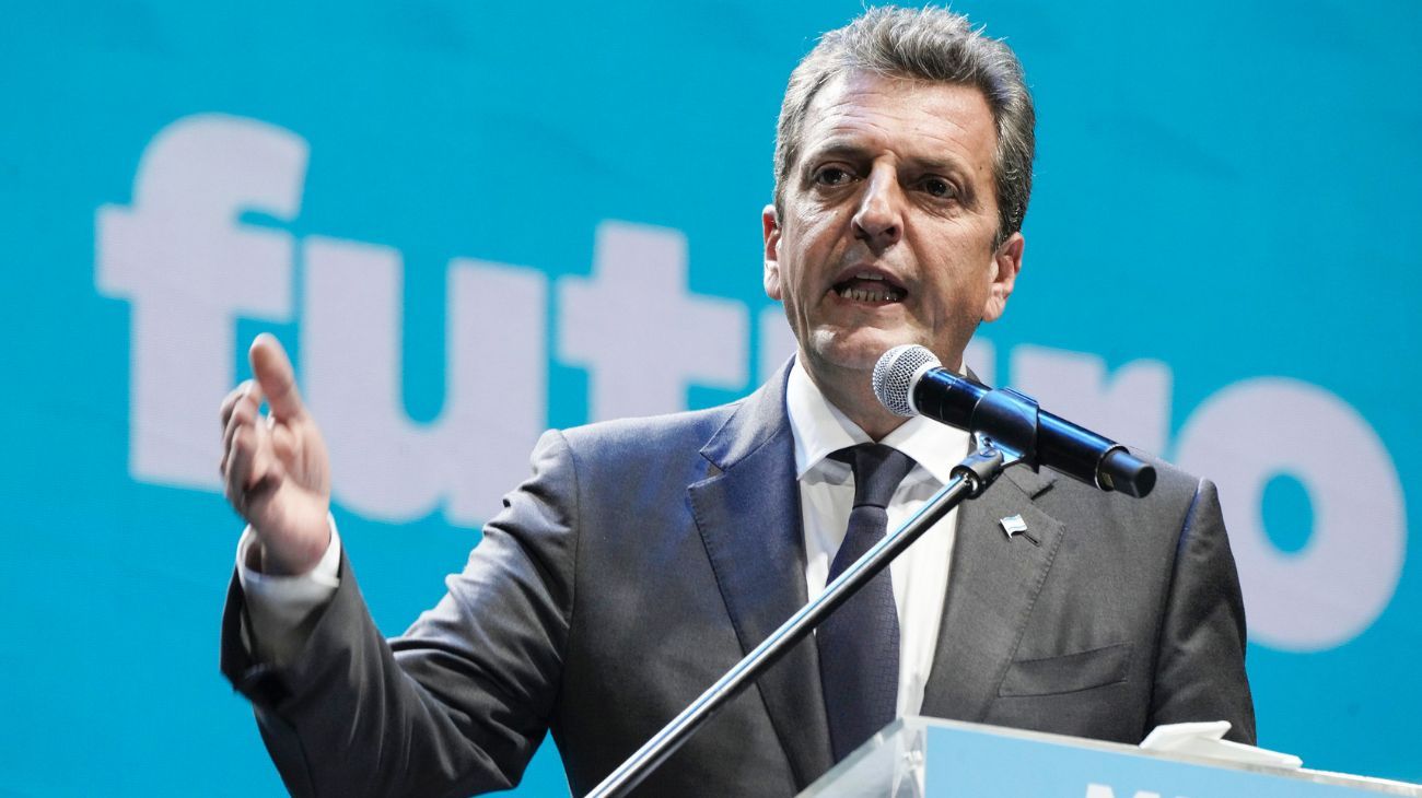 Sergio Massa mira las encuestas y se prepara para el debate del domingo