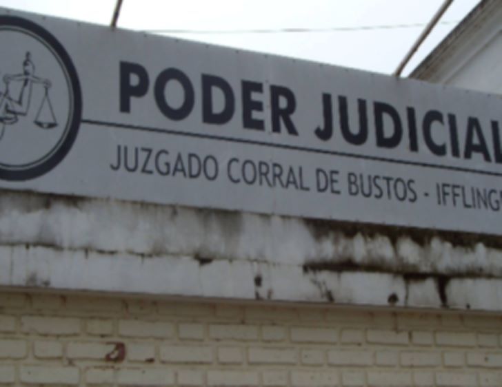 Corral de Bustos: cayó una banda e incautaron cuatro mil dólares