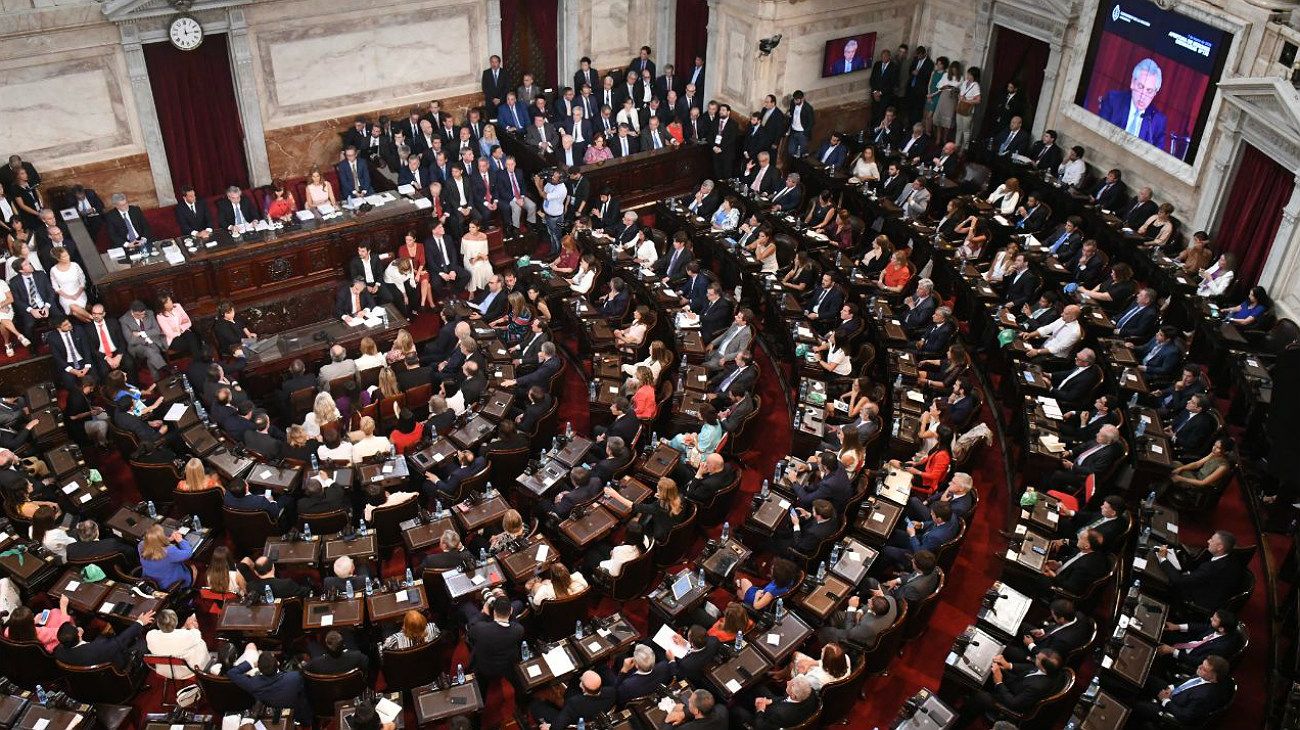 El 61% de los argentinos desaprueba cómo funciona la democracia, según una encuesta
