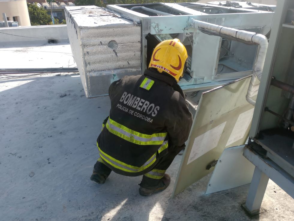 Humo, evacuados y susto en el Hospital Rawson
