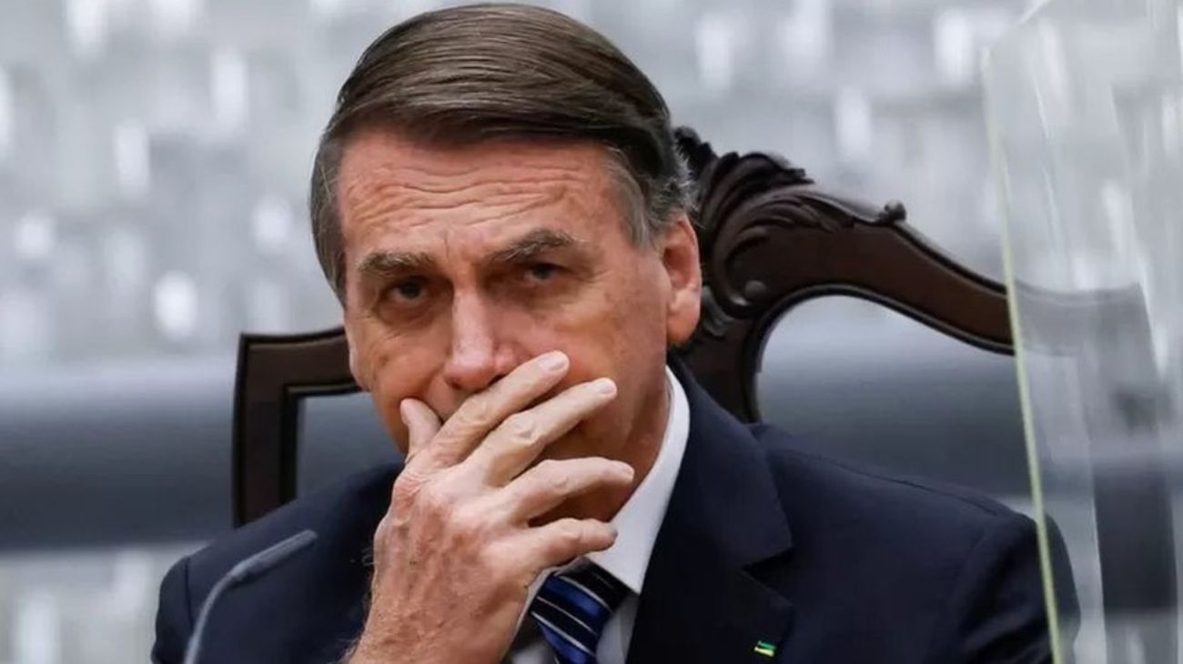 Bolsonaro anunció que regresará a Brasil