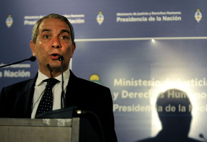 Menores apropiados en la dictadura: aumentan la recompensa