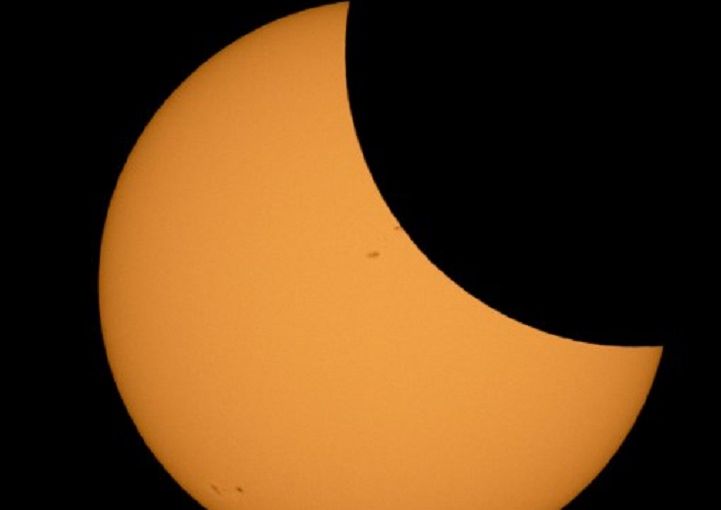 El video de la transmisión del eclipse solar