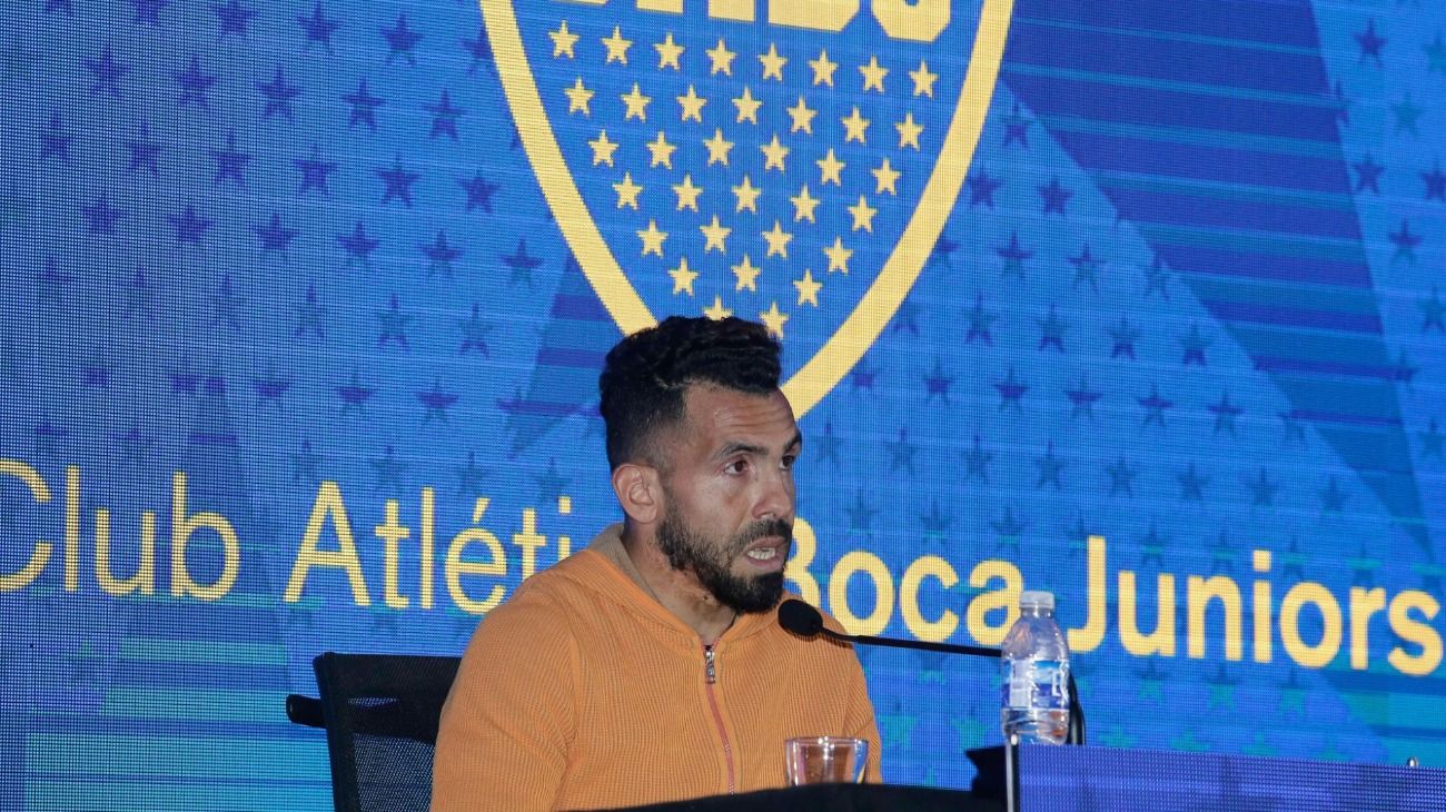 Carlos Tevez es el flamante director técnico de Rosario Central