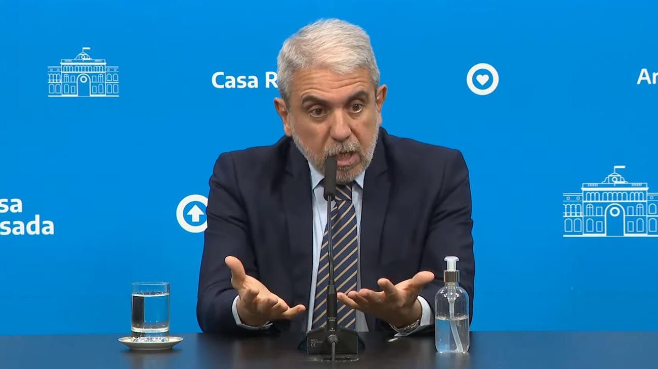 Aníbal Fernández y el avión venezolano: "Parte de los tripulantes son de la Guardia Revolucionaria de Irán"