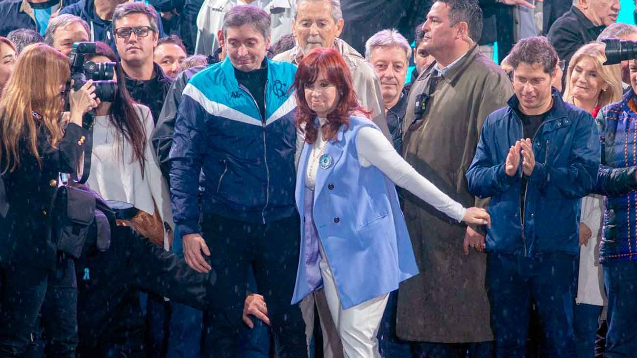 Cristina y Máximo Kirchner negocian y definen la estrategia final