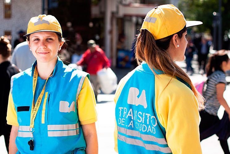 Más de la mitad de los agentes de tránsito porteños son mujeres