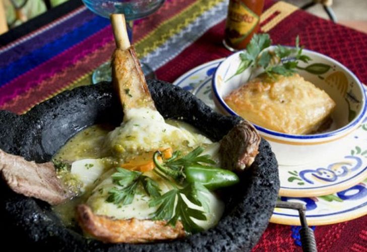 Viva México: prepará molcajete con salsa verde