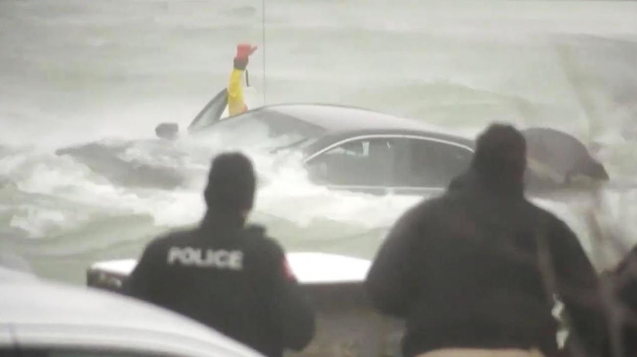 Una mujer murió en las Cataratas del Niágara tras caer al agua con su auto