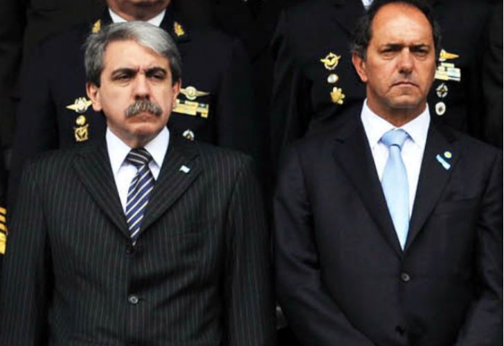 Aníbal corre riesgos con Vidal, pero lo salvaría el arrastre del voto a Scioli