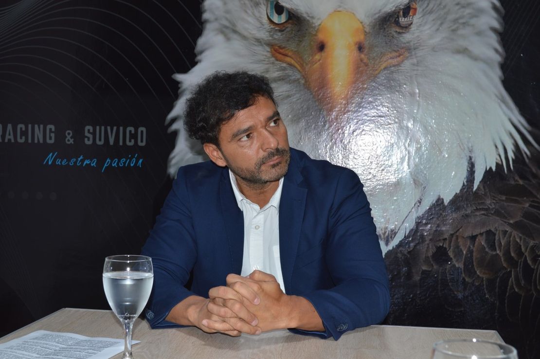 “Llaryora es distinto; puede llegar a ser presidente de la Argentina”