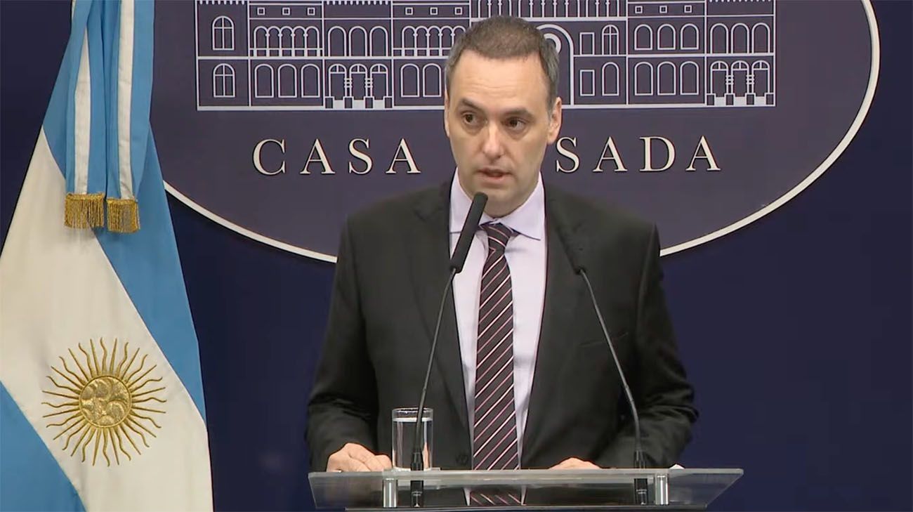Manuel Adorni: "Las organizaciones que participaron de la marcha deben pagar $60 millones por el operativo policial"
