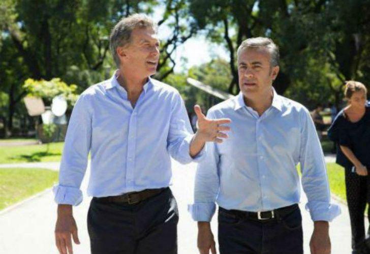 Macri se muestra con Cornejo luego del anuncio de la vuelta al FMI