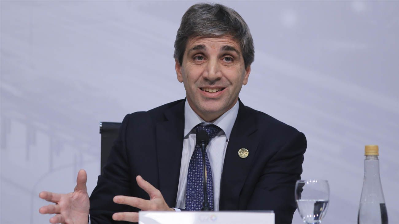 En medio de la escalada del dólar, el Banco Central subastó US$ 500 millones