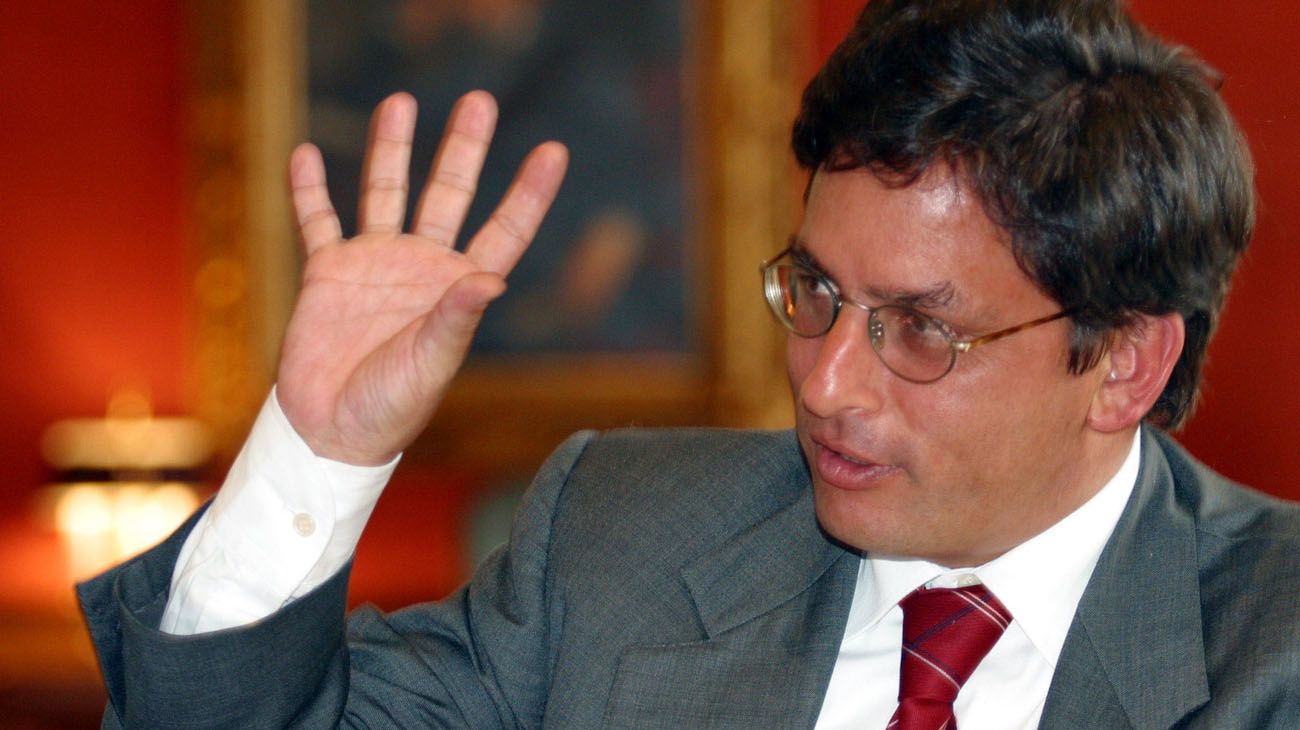 Por qué el nuevo ministro de Hacienda de Colombia elige no hablar con la prensa