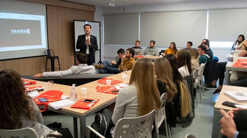 De Latinoamérica al mundo: Mundos E quiere llevar su modelo educativo a España