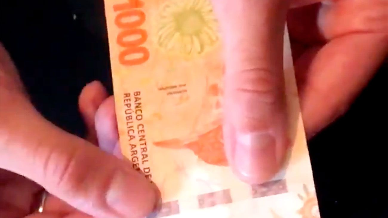 Billetes de $ 1.000: el Gobierno le compra a España para que no falten a fin de año