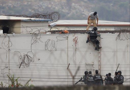 Ecuador: las imágenes del sangriento motín que dejó 58 muertos y decenas de heridos
