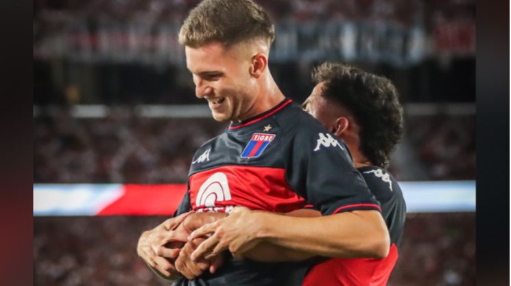 Cueste lo que Cueste eligió el equipo de la fecha 4 del Apertura 2026