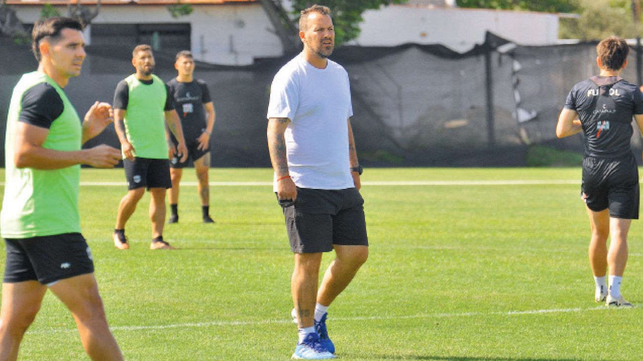 Riestra: la culpa es del Ogro