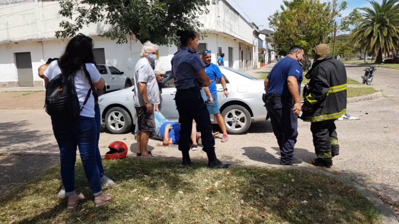 Tragedia en Corrientes | Motociclista murió luego de chocar contra el auto de su padre