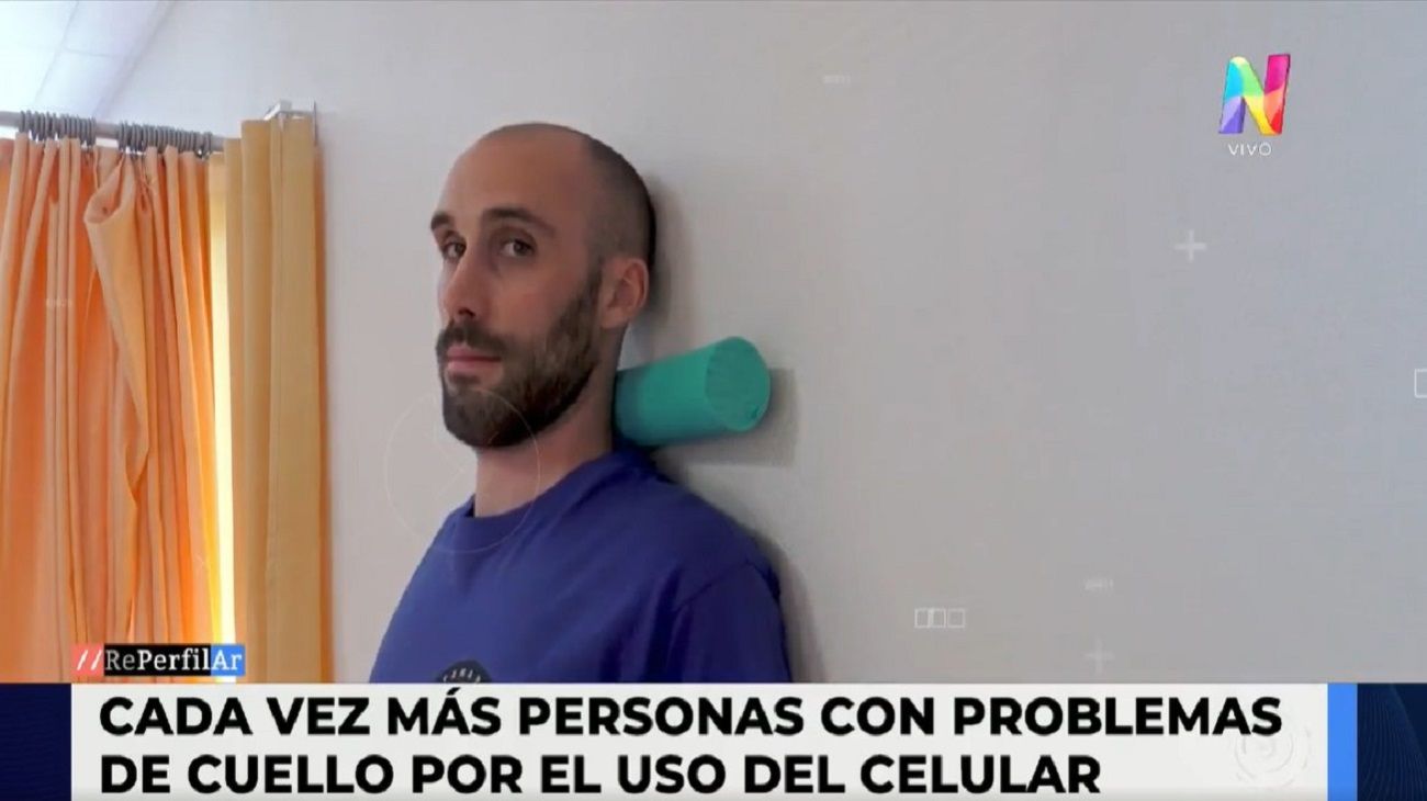 Exceso de pantallas: cómo lidiar con el dolor de cuello