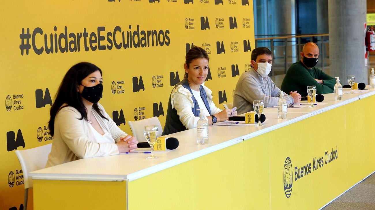 Acuña anticipó que la Ciudad evalúa adelantar el inicio de clases en 2021