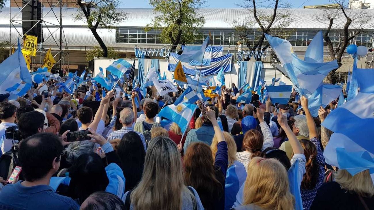 "Sí, se puede": las mejores fotos de la masiva marcha por la reelección de Mauricio Macri