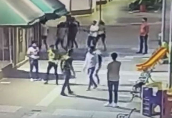 Video | Brutal golpiza de un grupo de rugbiers a un joven en Monte Hermoso