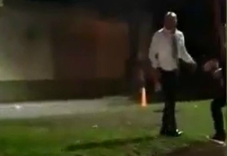 Sampaoli se peleó con un policía: "Boludo, cobrás 100 pesos por mes"