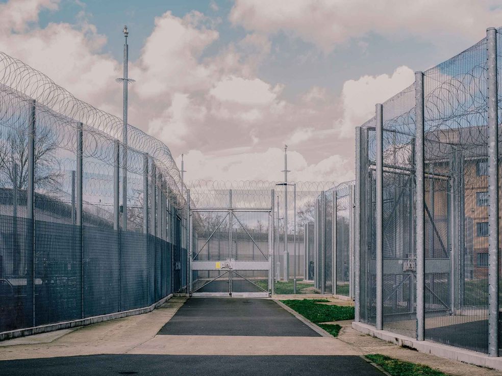 La Fundación Gates eleva su inversión en una firma de cárceles británica