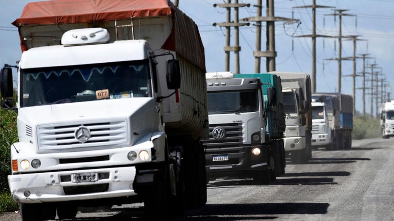 El gobierno desreguló el transporte de cargas: qué implica la medida que celebró Federico Sturzenegger