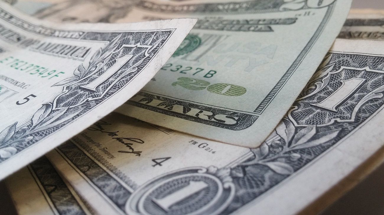 El dólar se mantiene en $27,80