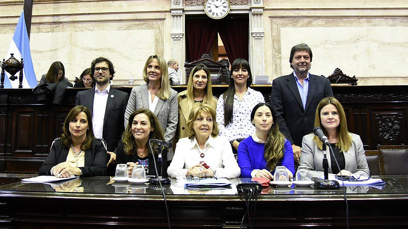 Defensor del Niño: quiénes son los 15 candidatos que aprobaron el examen