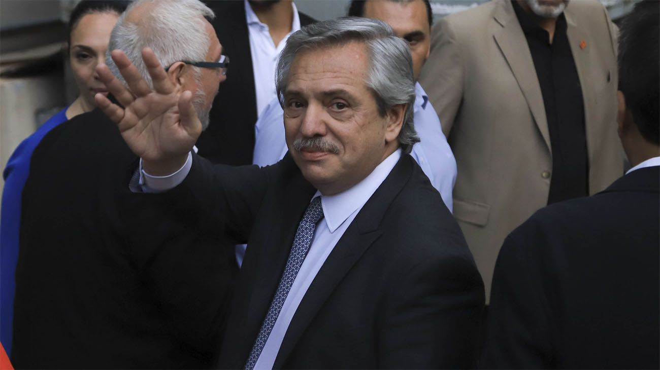 El primer mes de Alberto Fernández tranquilizó a los mercados, según una consultora