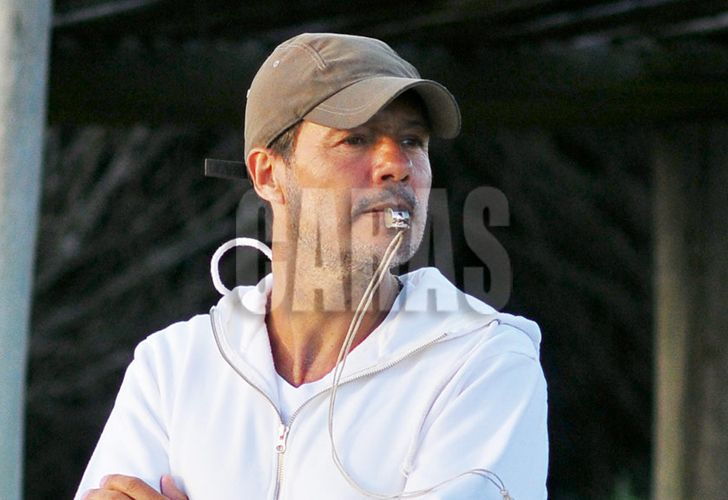 Tinelli hizo de árbitro, fisurado en Punta