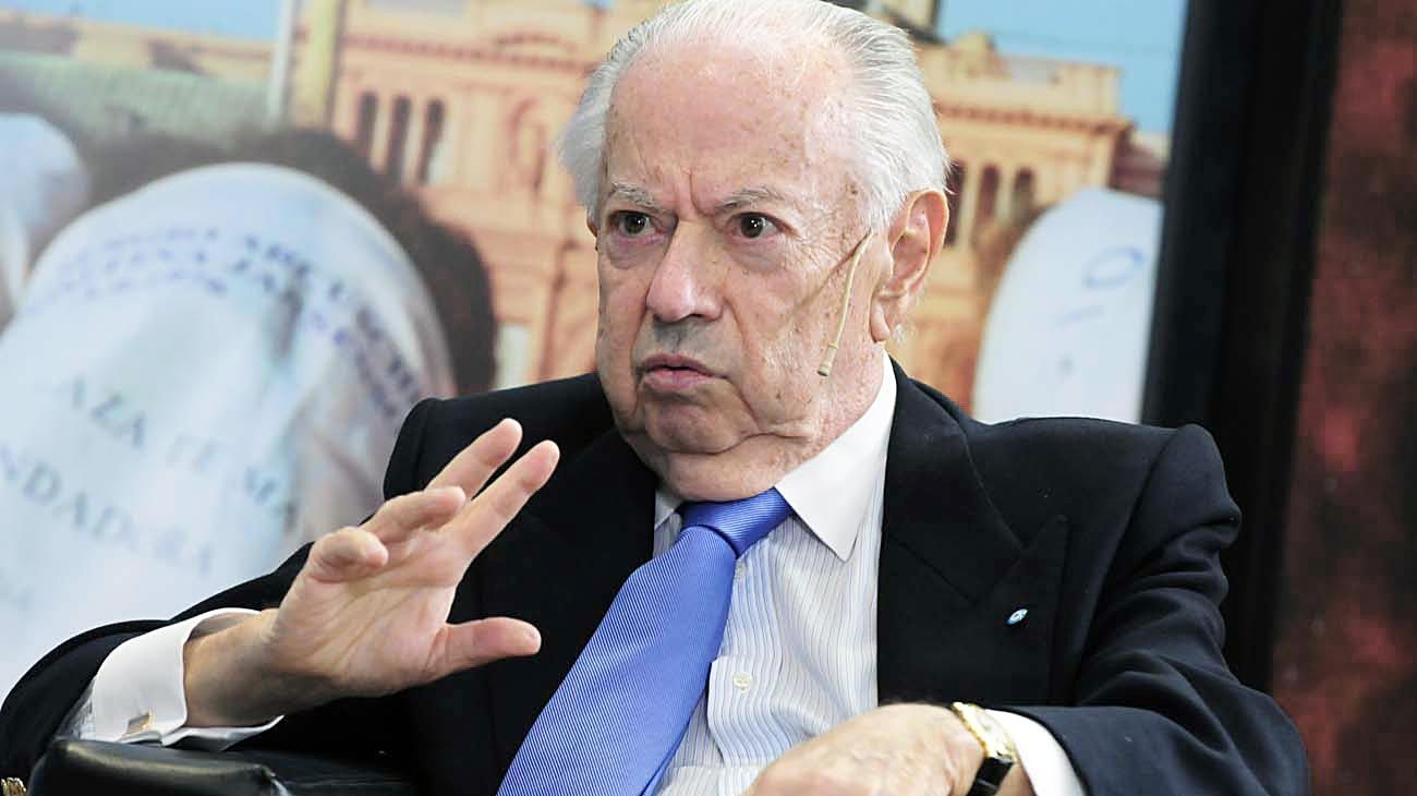 Carlos Corach: "Creo que Bonadio estuvo un poco desubicado en momentos muy difíciles"