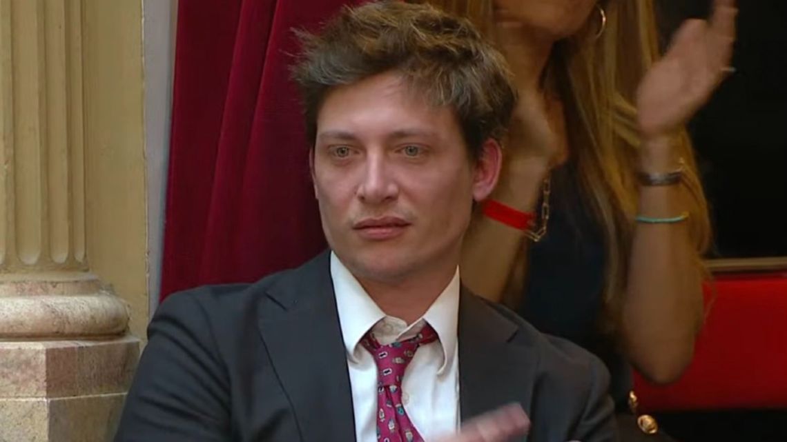En “QR!” advirtieron sobre los vínculos entre empresarios y el Gobierno: “Ser amigo de Santiago Caputo pesa en la mesa de negocios”