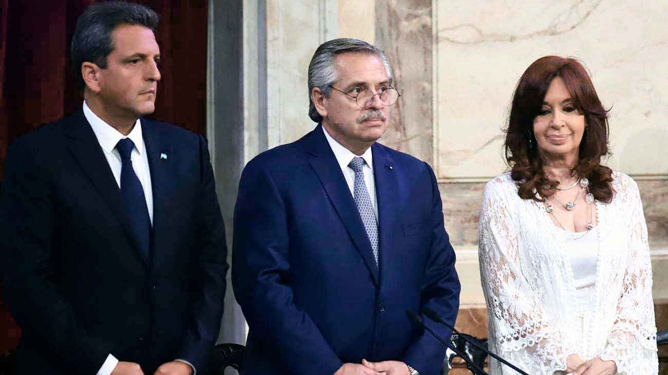 Alberto Fernández quiere hacer cambios, mientras Cristina Kirchner insiste con tener voz