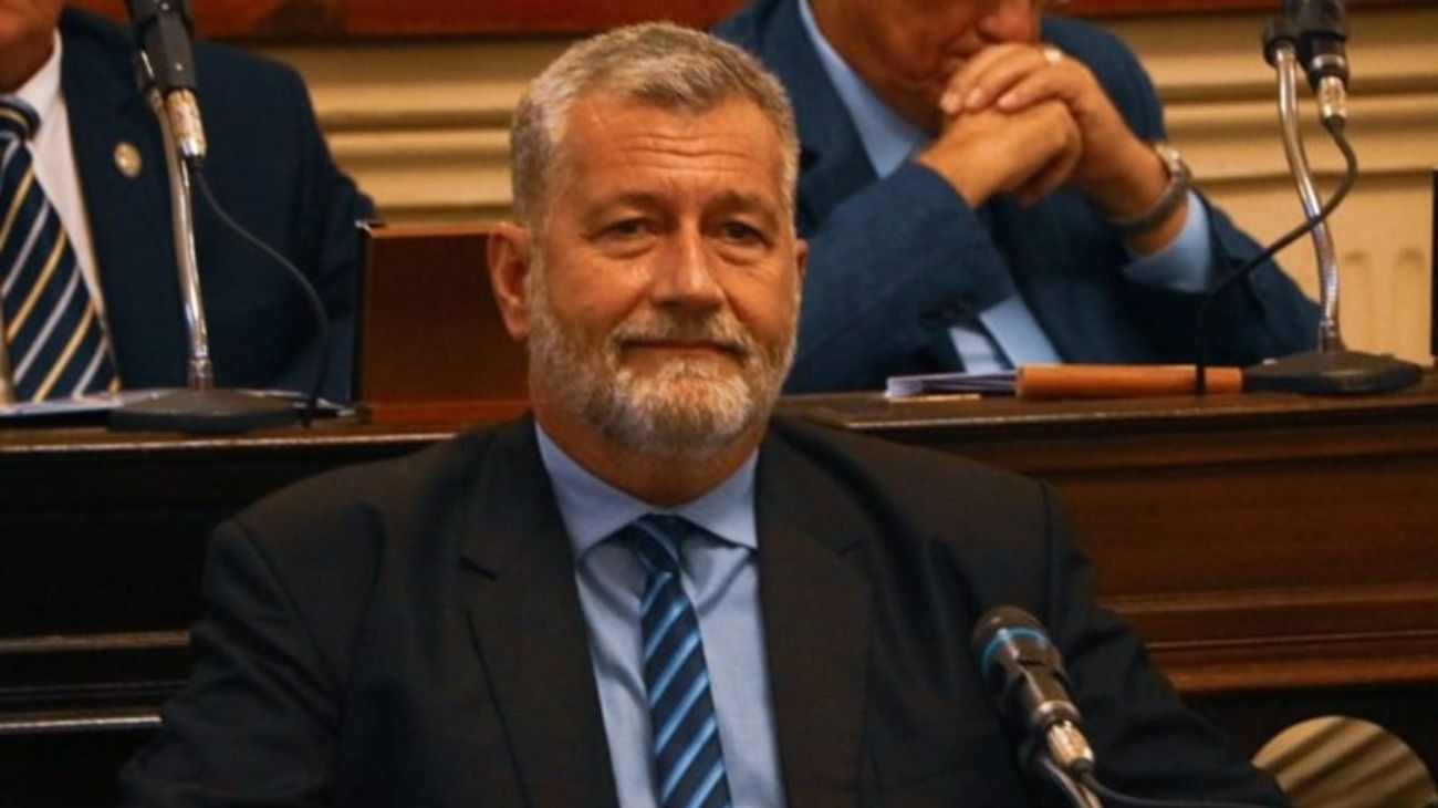 Alberto Fernández se equivocó en un tuit sobre el diputado baleado en Corrientes y el hijo salió al cruce