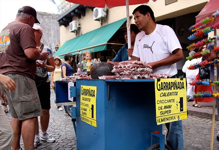 Buscan prohibir la venta de garrapiñadas en Córdoba