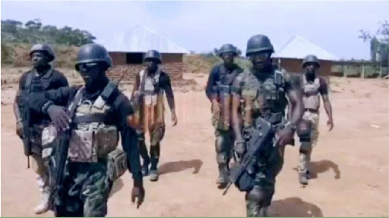El Ejército de Nigeria mató a 80 personas por error al confundirlas con "terroristas"
