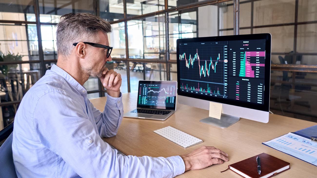 Bonos, acciones, cedears y dólar: ¿Cómo se movieron en febrero?