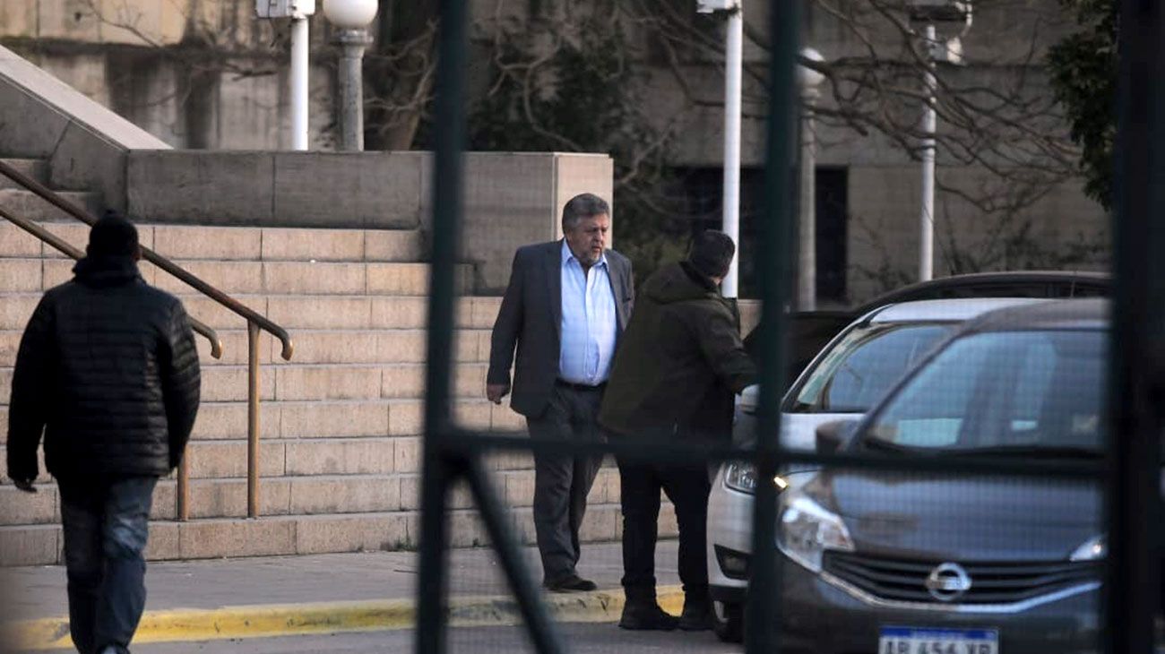 El fiscal Carlos Stornelli apeló la falta de mérito dictada a un ex abogado de los Báez